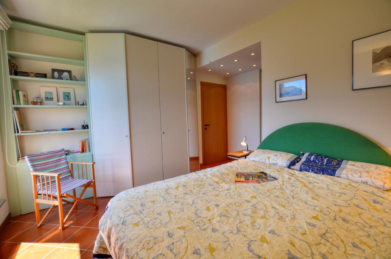 2-Bedroom Lakeview Apartment Bella Gaeta San Siro (Lombardy) Exterior foto