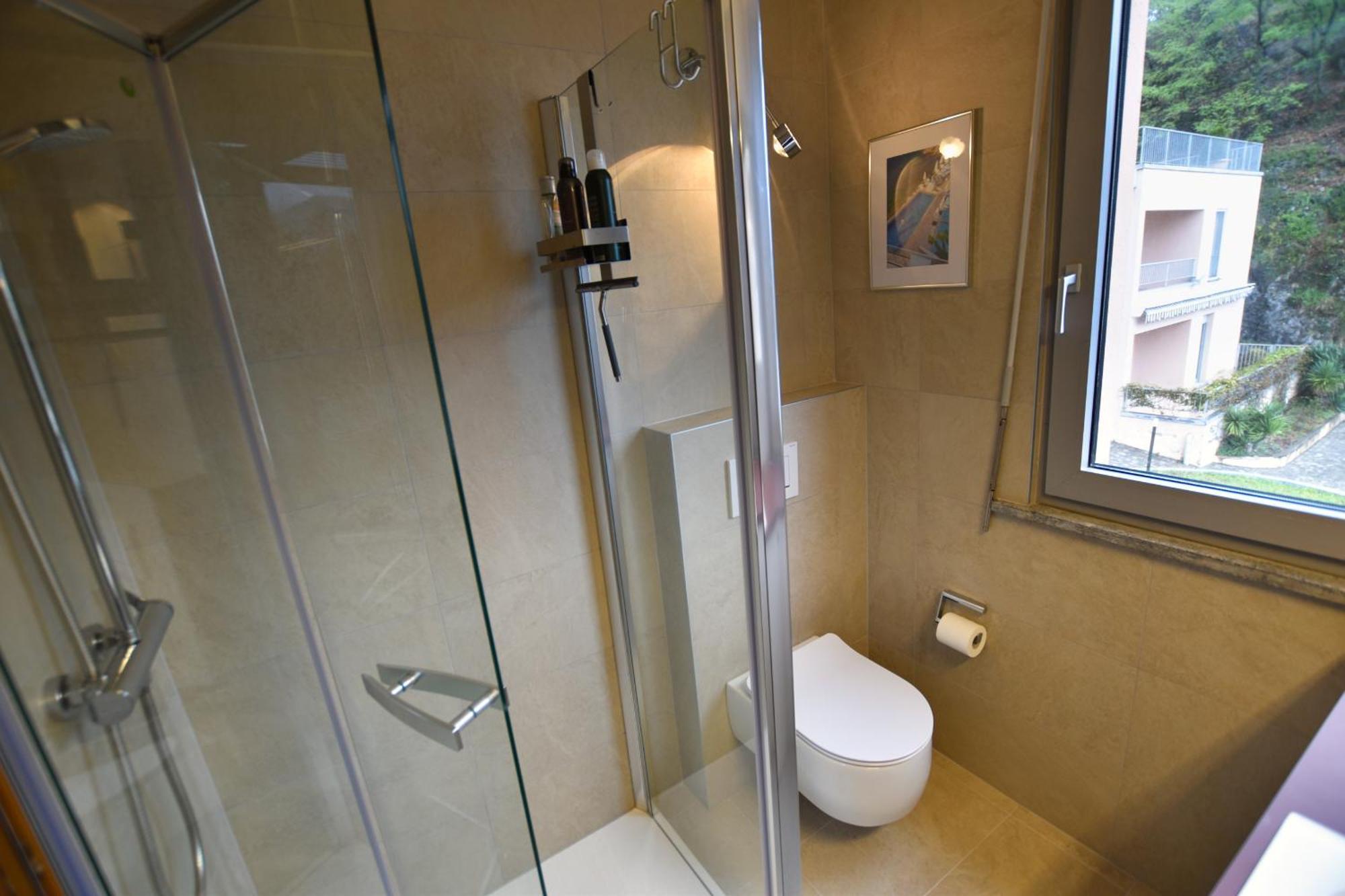 2-Bedroom Lakeview Apartment Bella Gaeta San Siro (Lombardy) Exterior foto