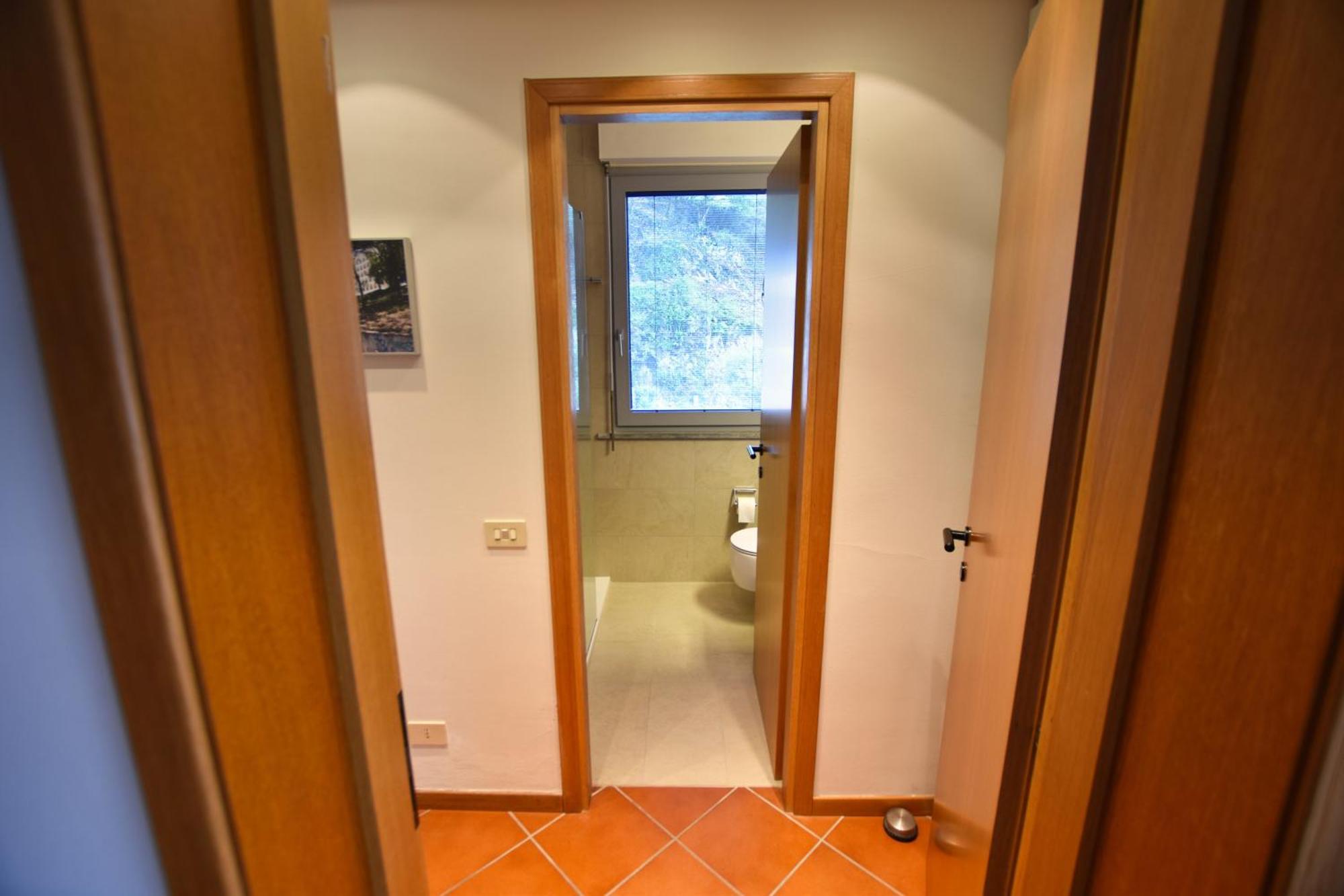 2-Bedroom Lakeview Apartment Bella Gaeta San Siro (Lombardy) Exterior foto
